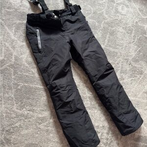Woman’s Black Ski Pants